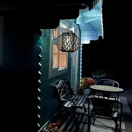 Adorable In The Countryside פורטלויס